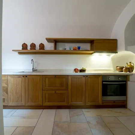 Casasantantonio 18th Century Luxury Mansion